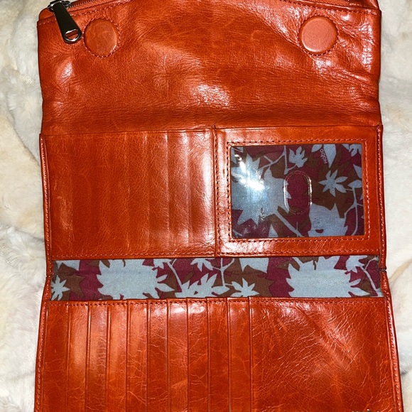 Hobo Leather Wallet - Picture 4 of 10